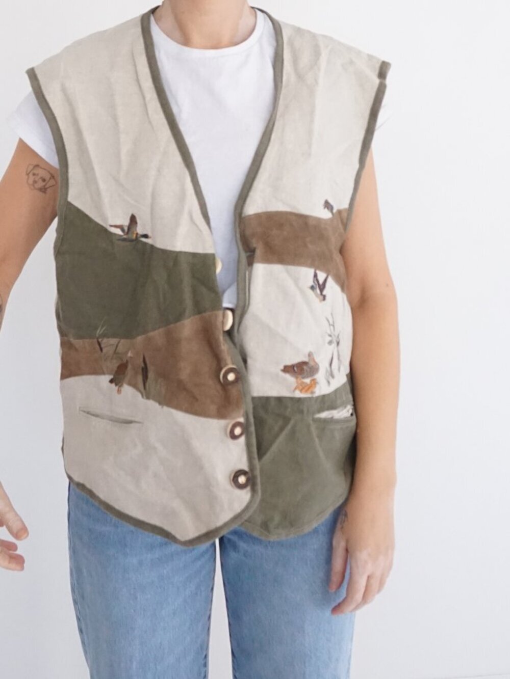 Vintage H Moser Beige Green Scenic Animal Landscape Print Button Vest Nature L
